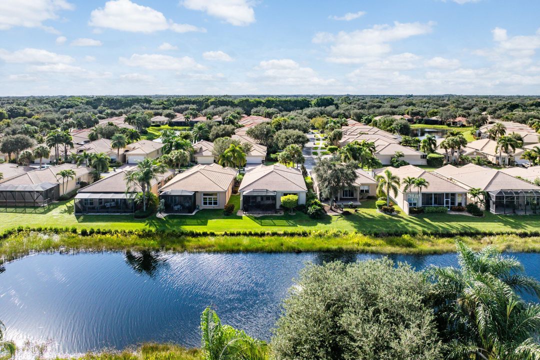 For Sale: $750,000 (3 beds, 2 baths, 2340 Square Feet)