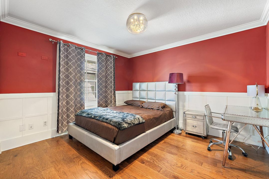 For Rent: $11,200 (5 beds, 4 baths, 4035 Square Feet)