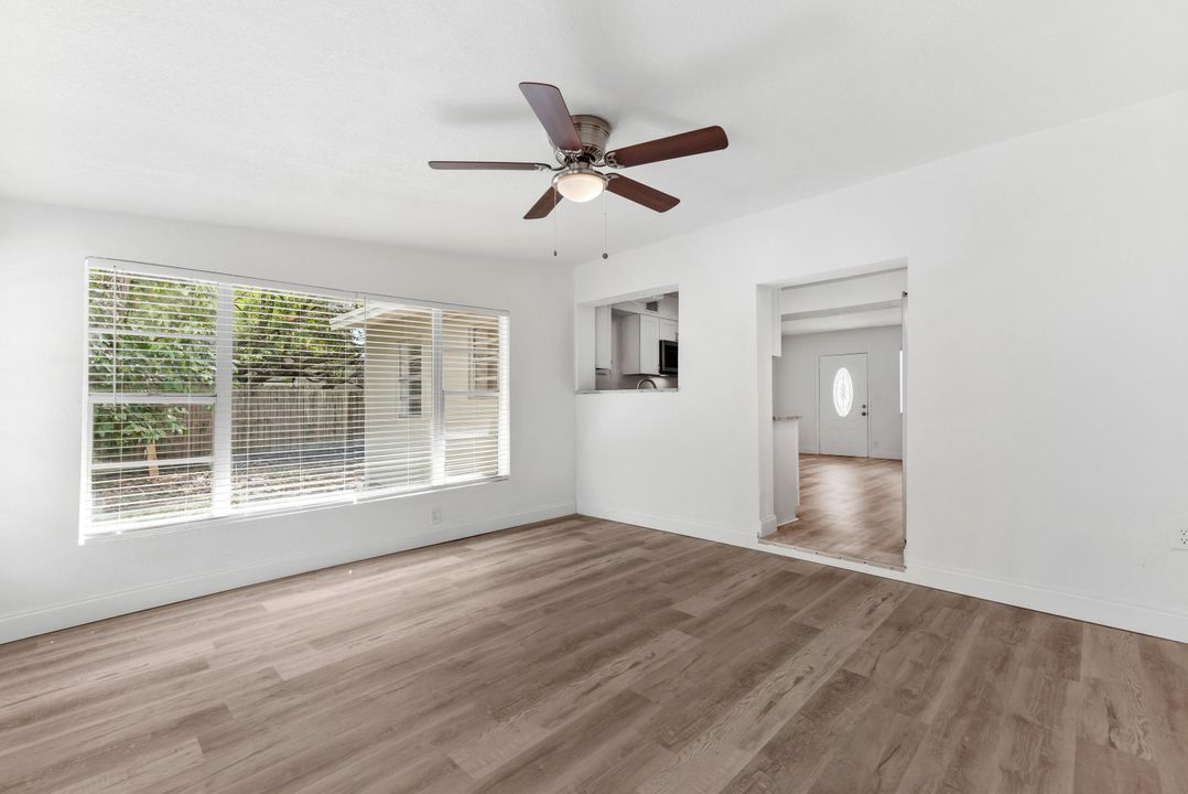 For Rent: $2,500 (3 beds, 2 baths, 1452 Square Feet)