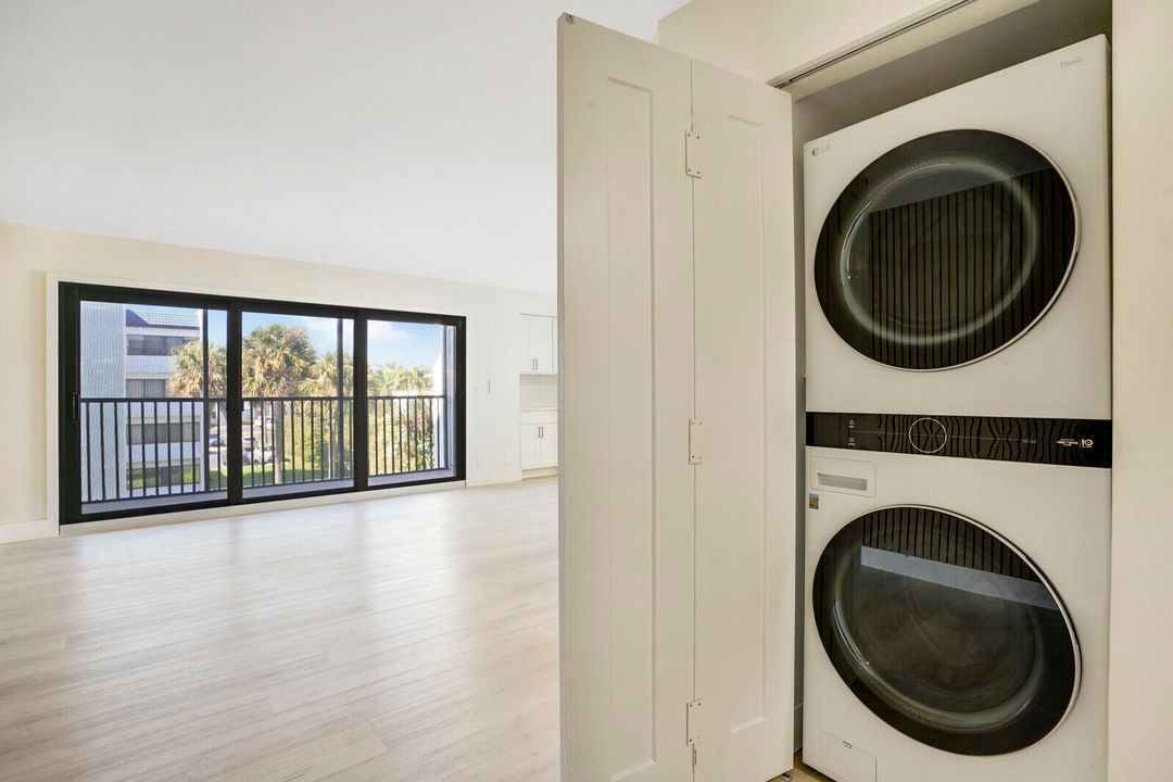 出租: $3,500 (2 贝兹, 2 浴室, 1183 平方英尺)