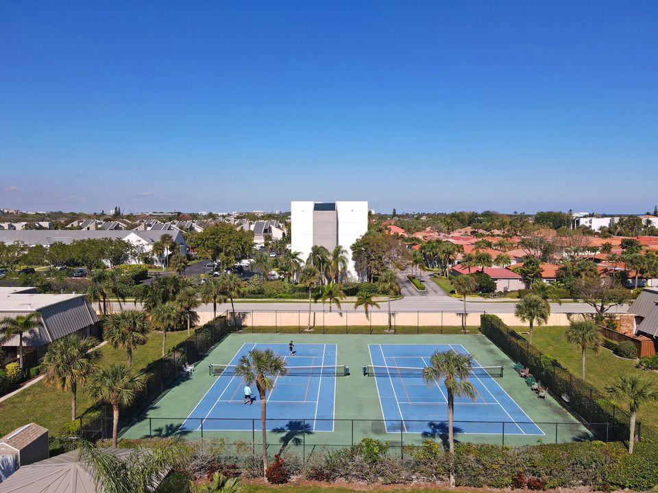 出租: $3,500 (2 贝兹, 2 浴室, 1183 平方英尺)