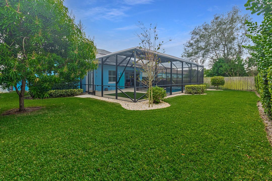 For Sale: $545,000 (3 beds, 2 baths, 1907 Square Feet)