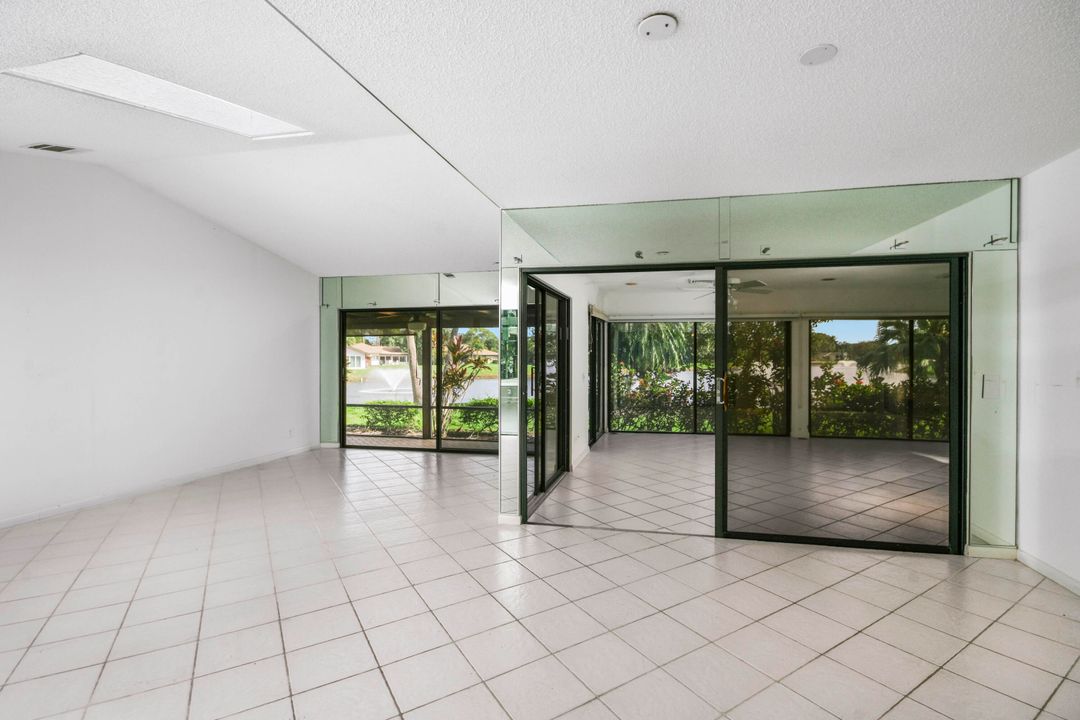 En Venta: $550,000 (3 camas, 2 baños, 1609 Pies cuadrados)