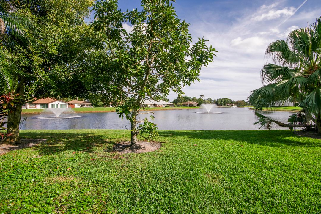 En Venta: $550,000 (3 camas, 2 baños, 1609 Pies cuadrados)