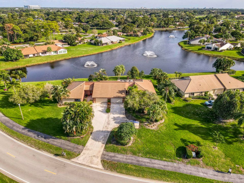 En Venta: $550,000 (3 camas, 2 baños, 1609 Pies cuadrados)