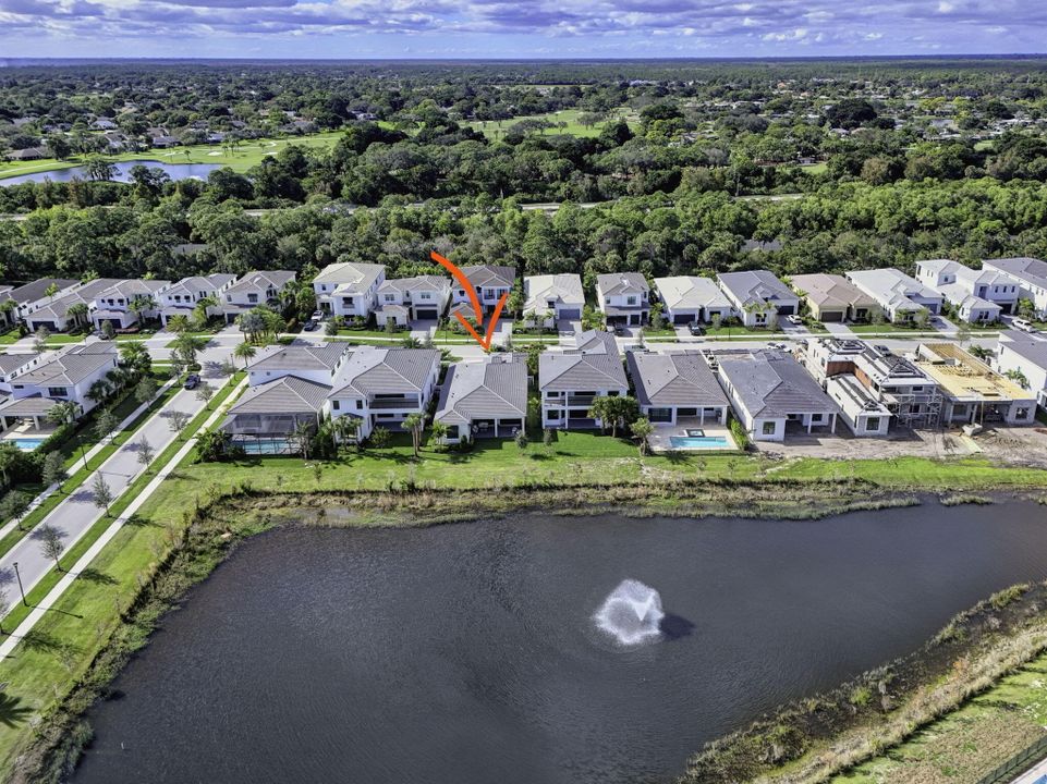 En Venta: $2,400,000 (3 camas, 3 baños, 2976 Pies cuadrados)