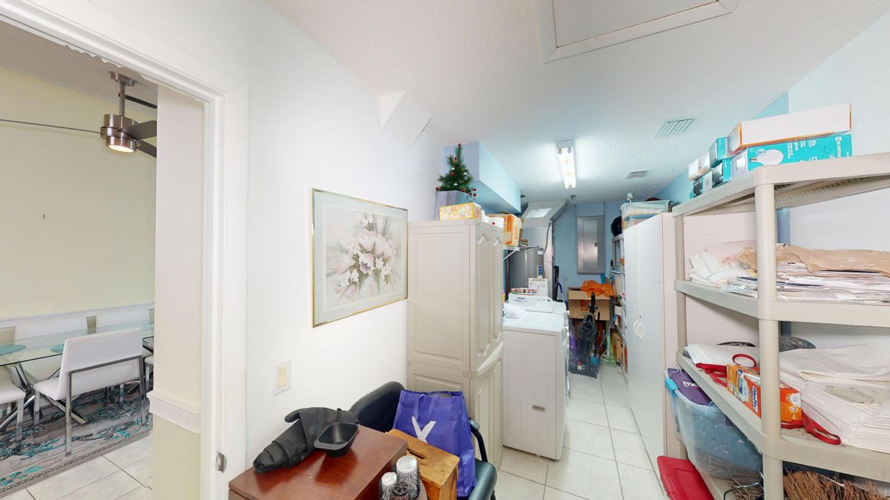 For Sale: $199,000 (2 beds, 2 baths, 1233 Square Feet)