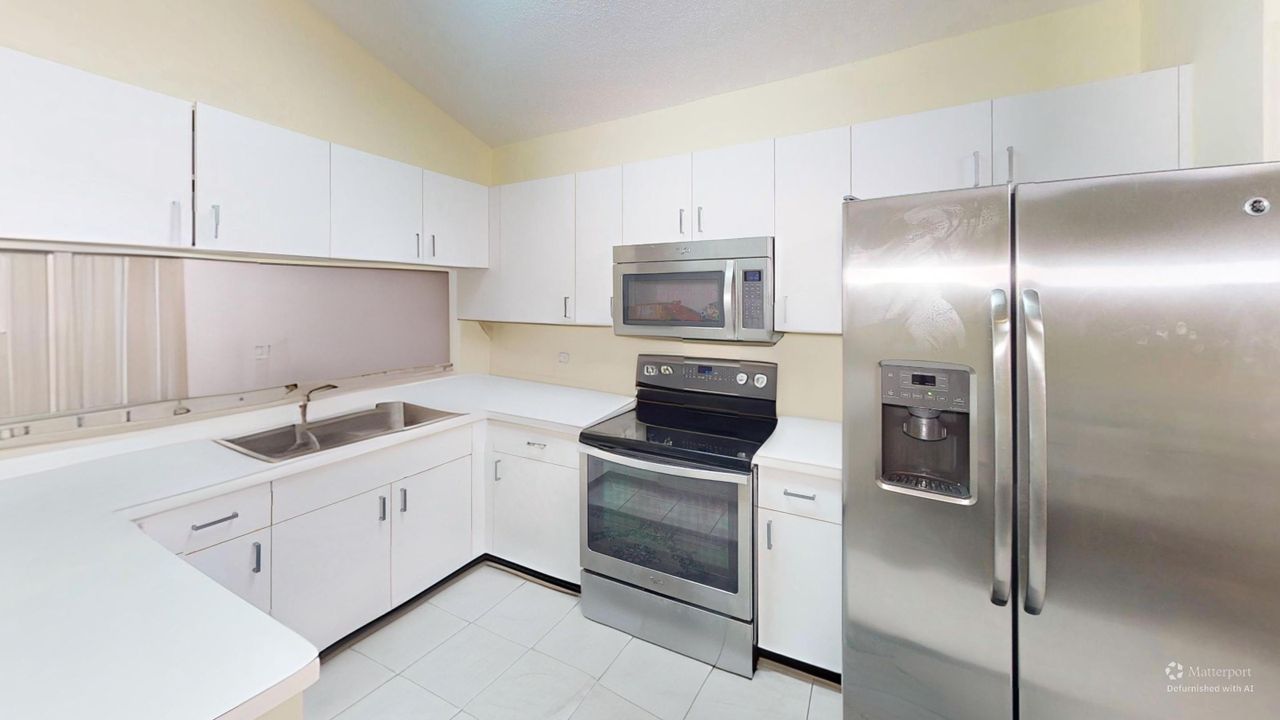 For Sale: $199,000 (2 beds, 2 baths, 1233 Square Feet)