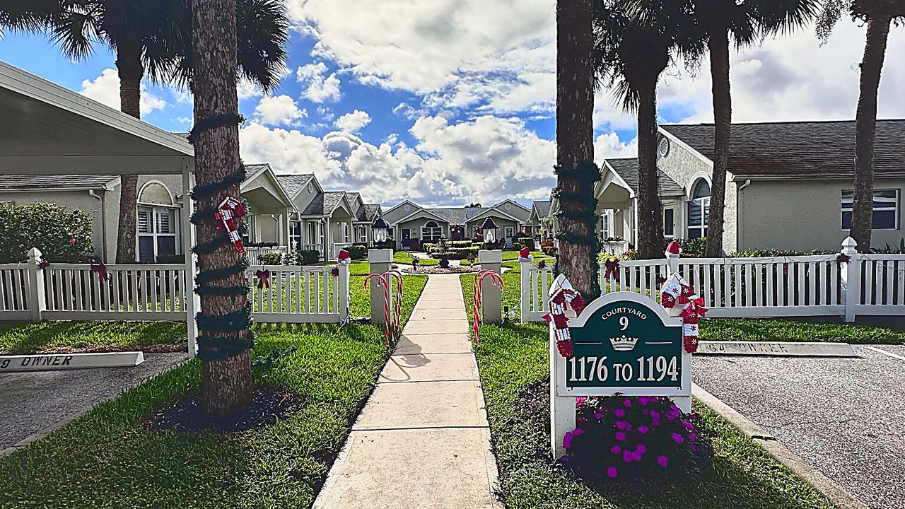 For Sale: $199,000 (2 beds, 2 baths, 1233 Square Feet)