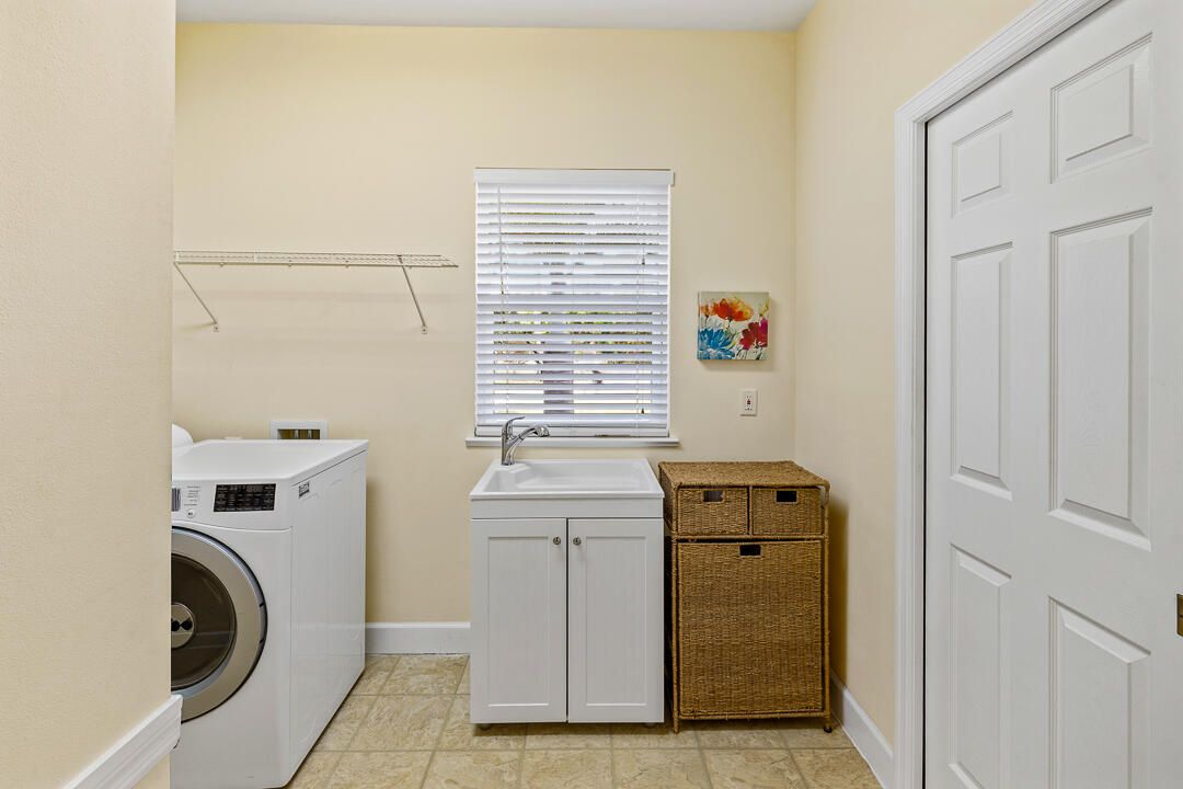 待售: $1,249,000 (4 贝兹, 3 浴室, 3058 平方英尺)