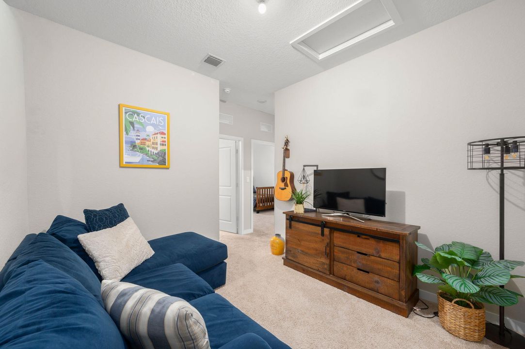 For Rent: $3,500 (3 beds, 2 baths, 1791 Square Feet)