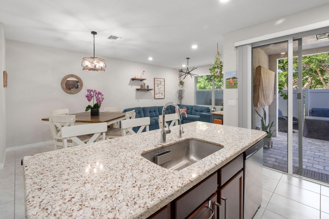 For Rent: $3,500 (3 beds, 2 baths, 1791 Square Feet)