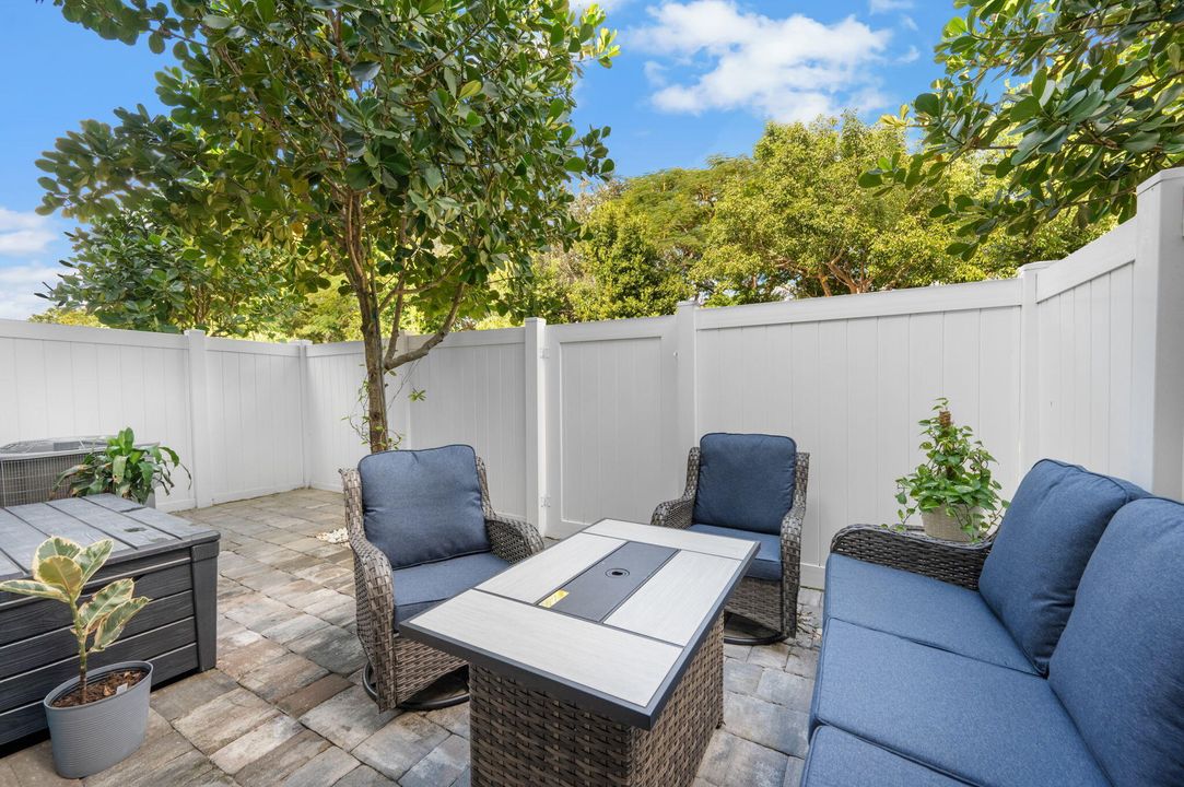 For Rent: $3,500 (3 beds, 2 baths, 1791 Square Feet)