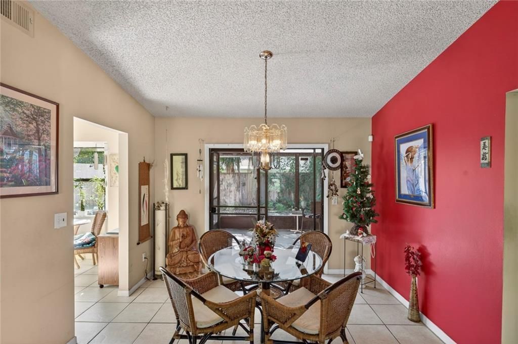 En Venta: $345,000 (3 camas, 2 baños, 1062 Pies cuadrados)