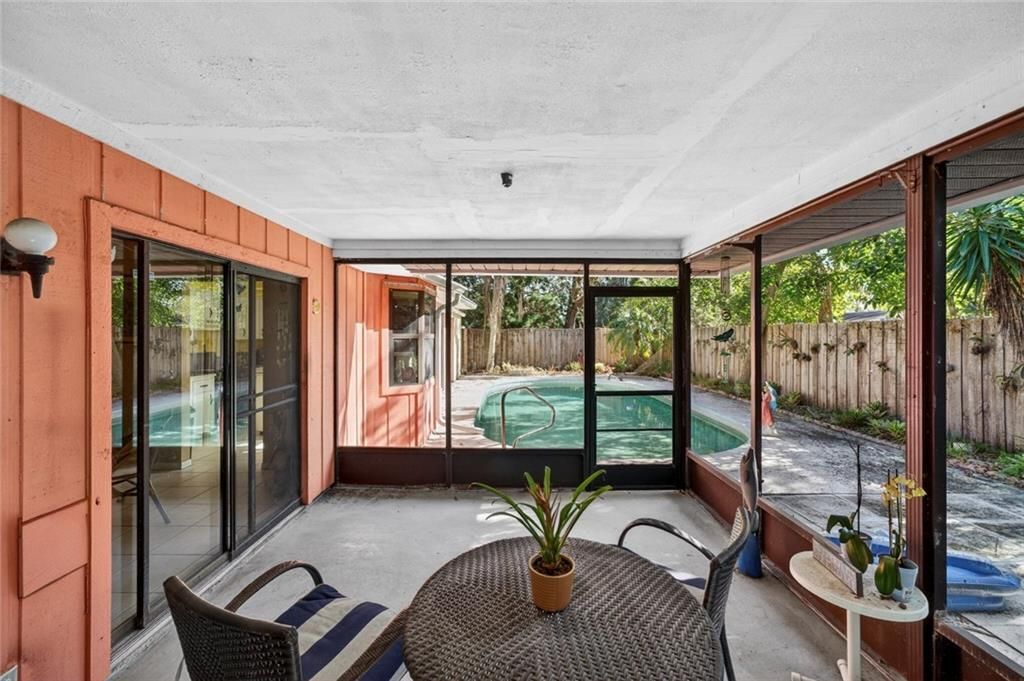 En Venta: $345,000 (3 camas, 2 baños, 1062 Pies cuadrados)