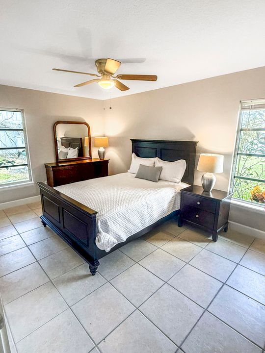 For Rent: $3,000 (2 beds, 2 baths, 1037 Square Feet)