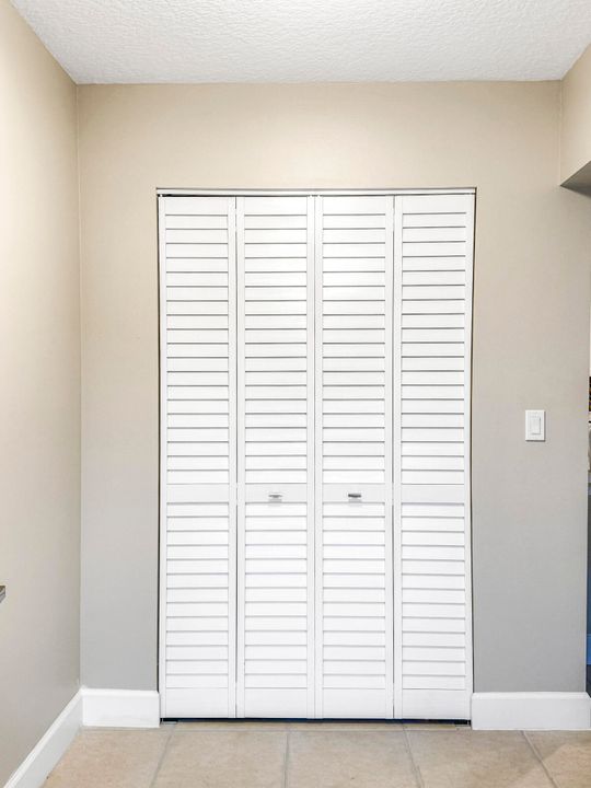 For Rent: $3,000 (2 beds, 2 baths, 1037 Square Feet)