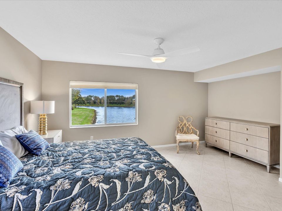 На продажу: $245,000 (3 спален, 2 ванн, 1392 Квадратных фут)