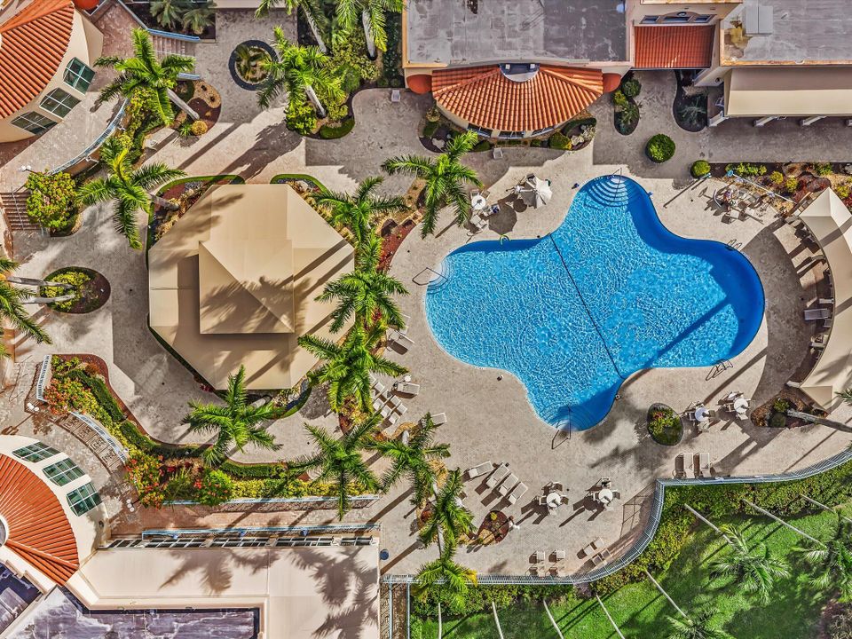 На продажу: $245,000 (3 спален, 2 ванн, 1392 Квадратных фут)