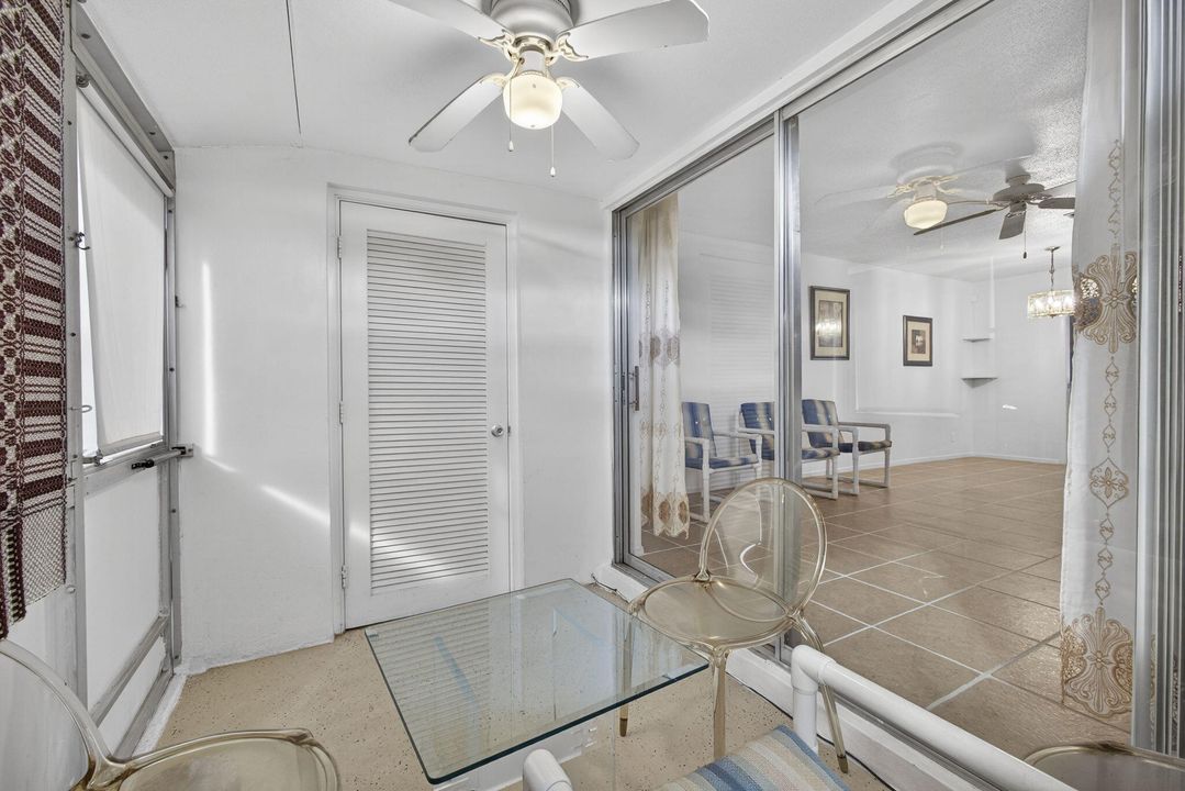 For Sale: $130,000 (2 beds, 1 baths, 829 Square Feet)