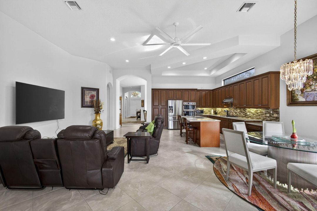 待售: $1,150,000 (3 贝兹, 3 浴室, 2961 平方英尺)