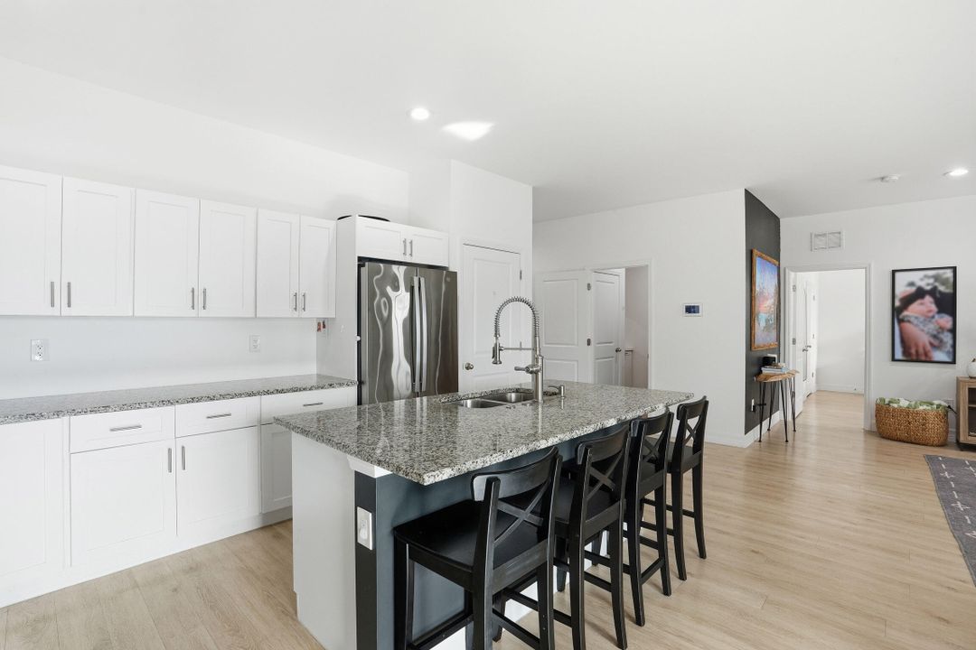 For Sale: $360,000 (3 beds, 2 baths, 1524 Square Feet)