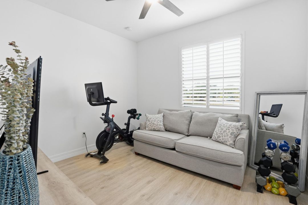For Sale: $360,000 (3 beds, 2 baths, 1524 Square Feet)