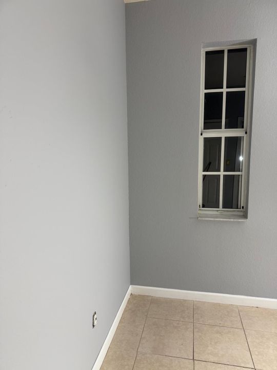 En Renta: $2,800 (4 camas, 3 baños, 1988 Pies cuadrados)