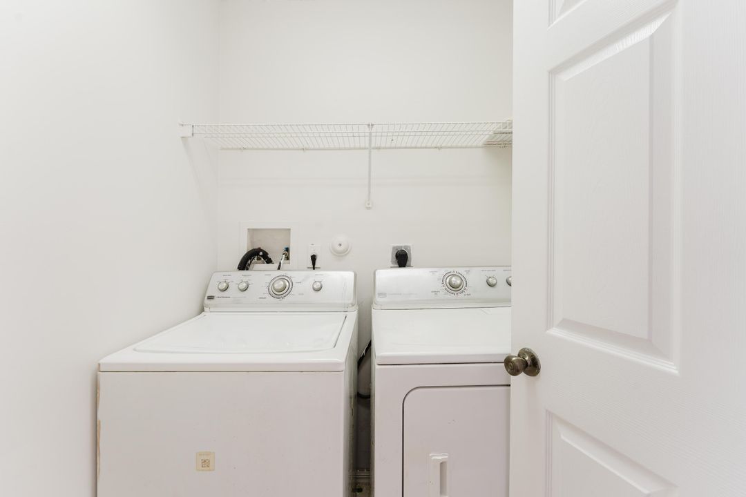 En Venta: $647,999 (4 camas, 2 baños, 1906 Pies cuadrados)