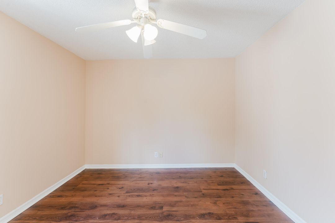 En Venta: $647,999 (4 camas, 2 baños, 1906 Pies cuadrados)