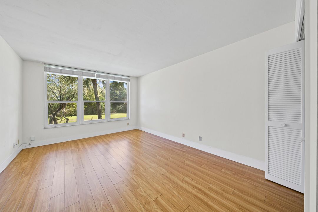 На продажу: $265,000 (3 спален, 2 ванн, 1500 Квадратных фут)