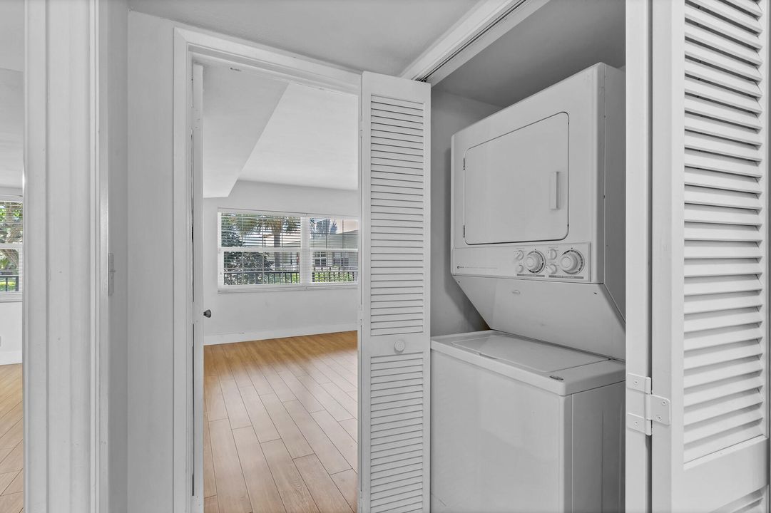 На продажу: $265,000 (3 спален, 2 ванн, 1500 Квадратных фут)