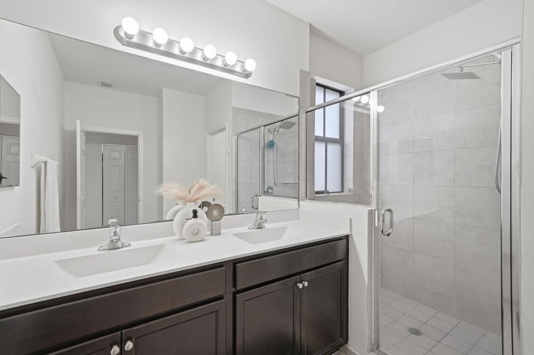 For Sale: $615,000 (4 beds, 3 baths, 1959 Square Feet)