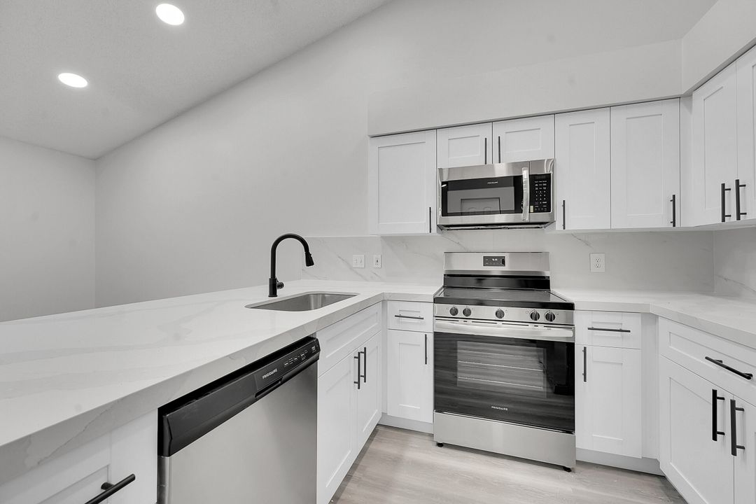 For Rent: $3,300 (3 beds, 2 baths, 1750 Square Feet)