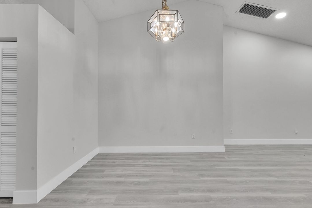 For Rent: $3,300 (3 beds, 2 baths, 1750 Square Feet)