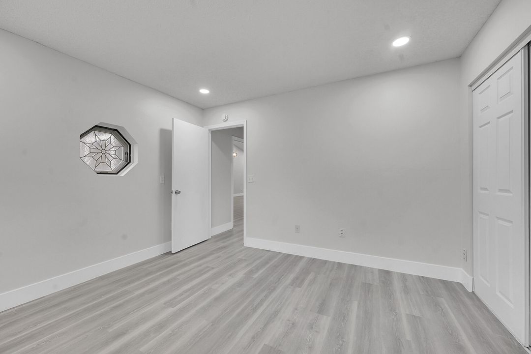 For Rent: $3,300 (3 beds, 2 baths, 1750 Square Feet)