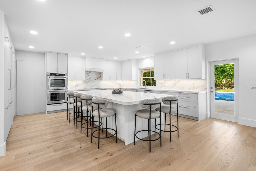 For Sale: $3,250,000 (4 beds, 4 baths, 4330 Square Feet)