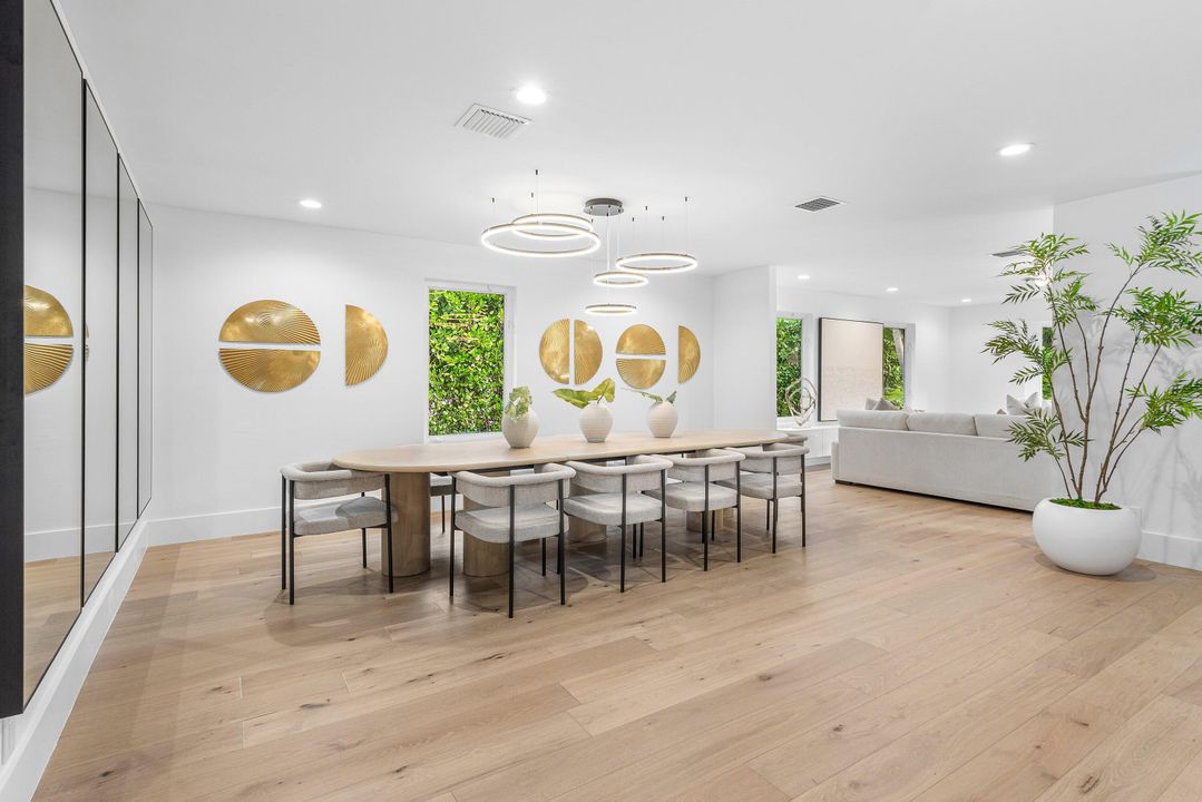 For Sale: $3,250,000 (4 beds, 4 baths, 4330 Square Feet)