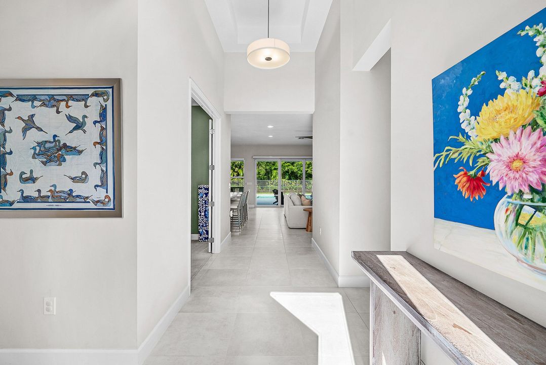 En Venta: $1,000,000 (3 camas, 2 baños, 1852 Pies cuadrados)