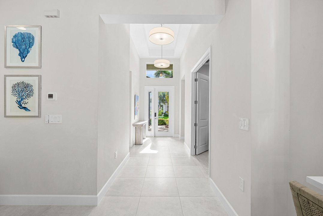 En Venta: $1,000,000 (3 camas, 2 baños, 1852 Pies cuadrados)