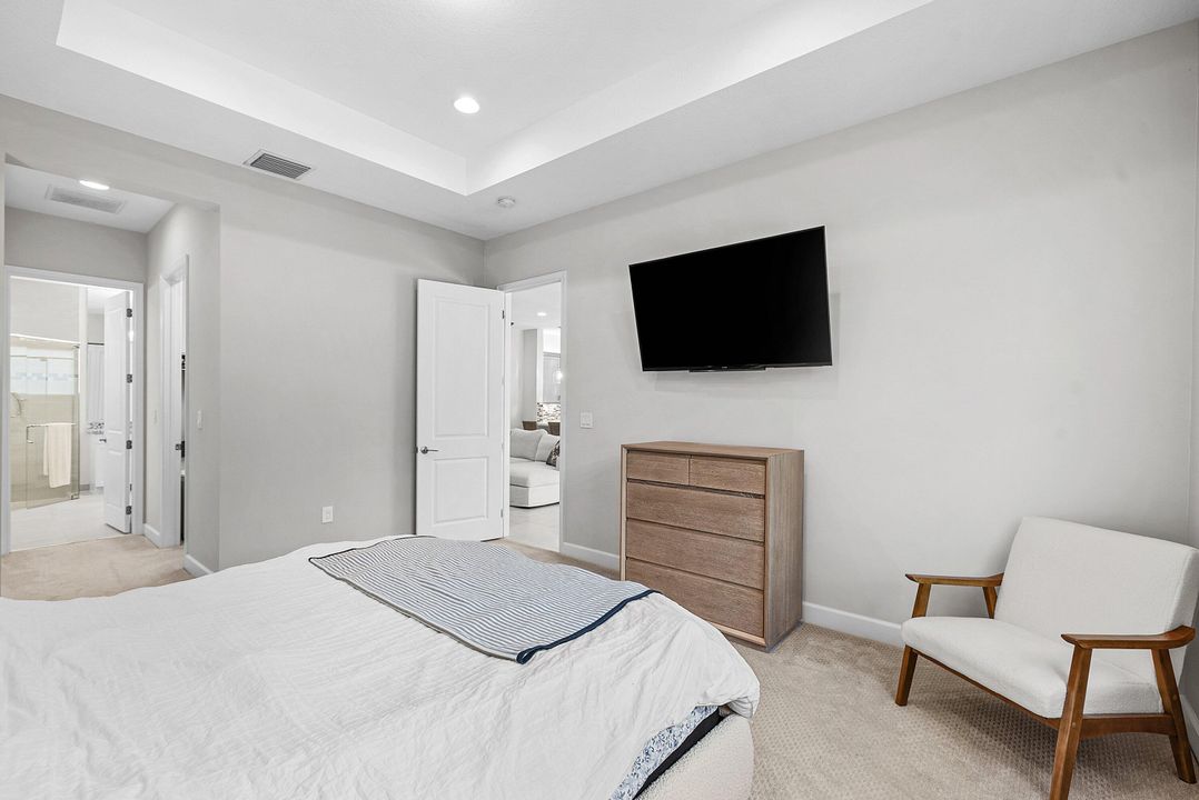 En Venta: $1,000,000 (3 camas, 2 baños, 1852 Pies cuadrados)