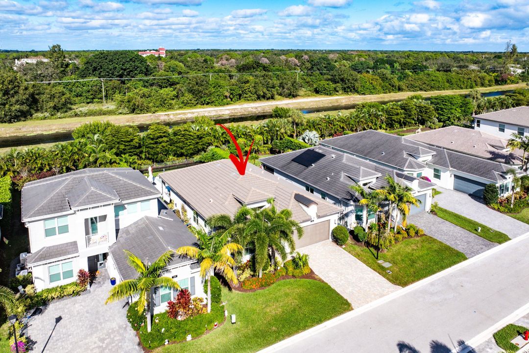 En Venta: $1,000,000 (3 camas, 2 baños, 1852 Pies cuadrados)