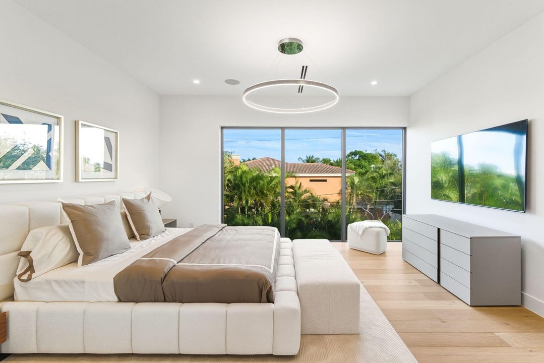 待售: $5,690,000 (5 贝兹, 5 浴室, 4772 平方英尺)