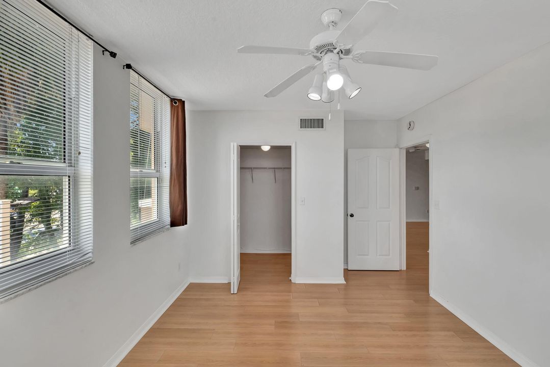 For Rent: $3,000 (2 beds, 2 baths, 1072 Square Feet)