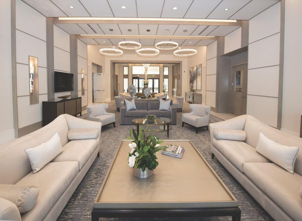 En Venta: $1,000,000 (3 camas, 2 baños, 1852 Pies cuadrados)