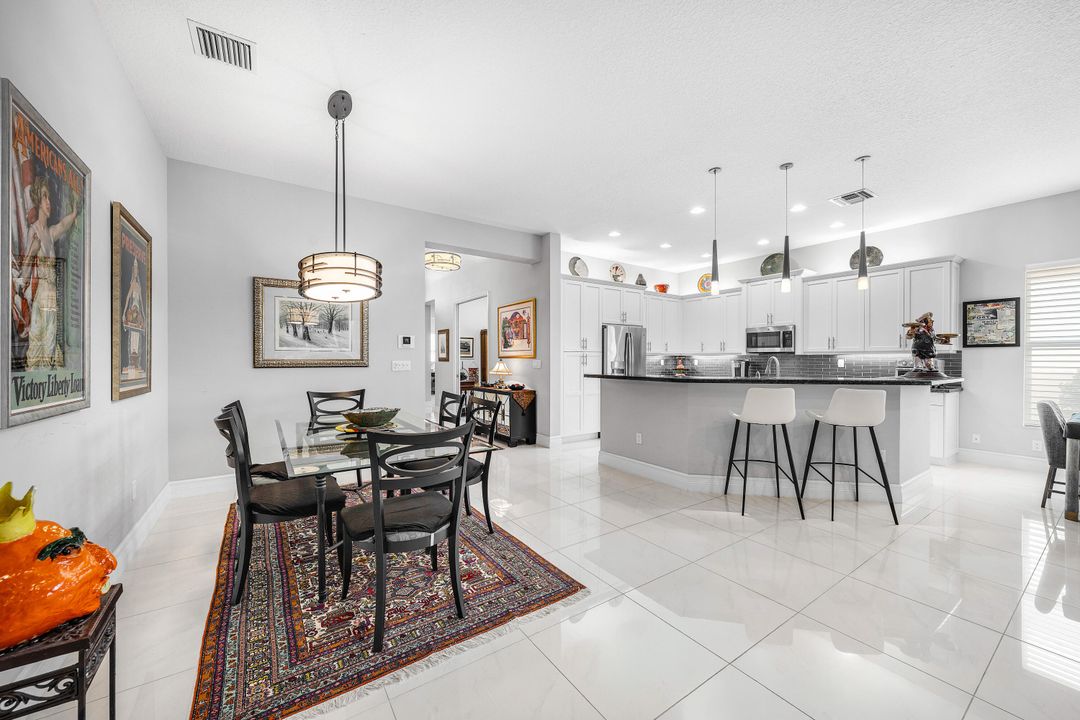 待售: $850,000 (4 贝兹, 3 浴室, 2309 平方英尺)