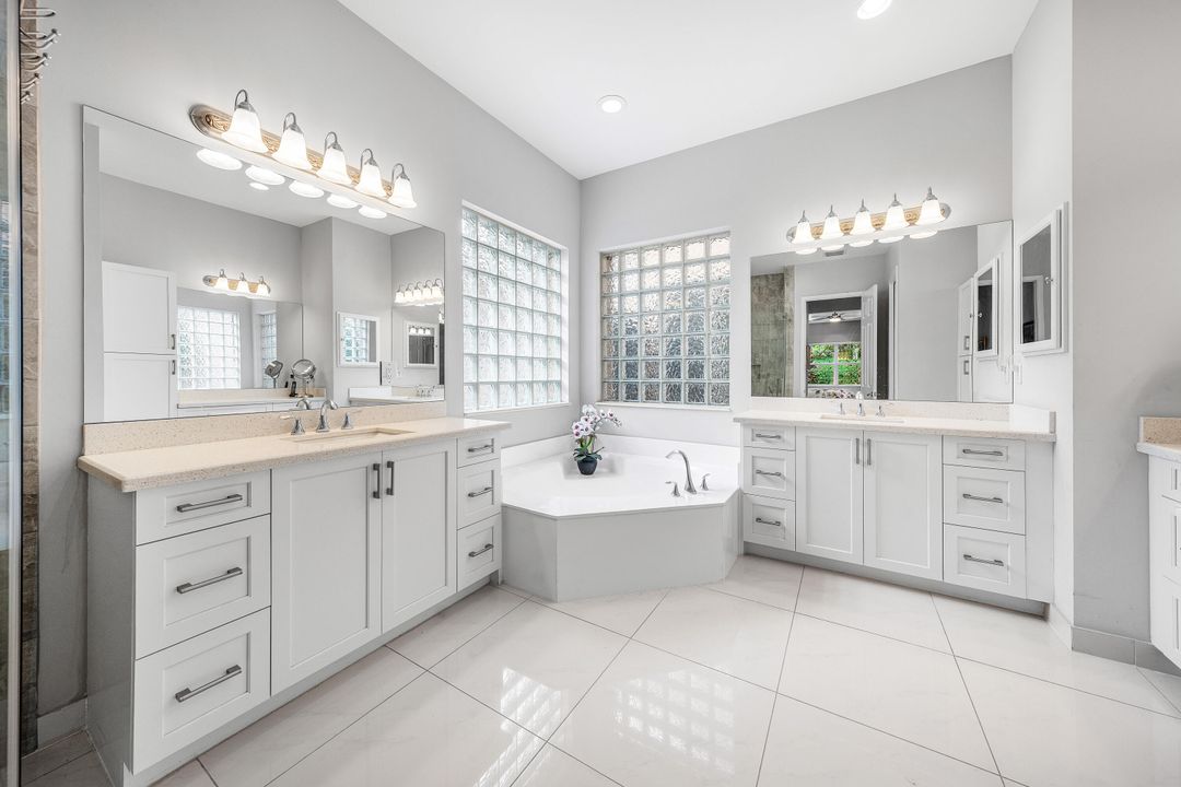 待售: $850,000 (4 贝兹, 3 浴室, 2309 平方英尺)