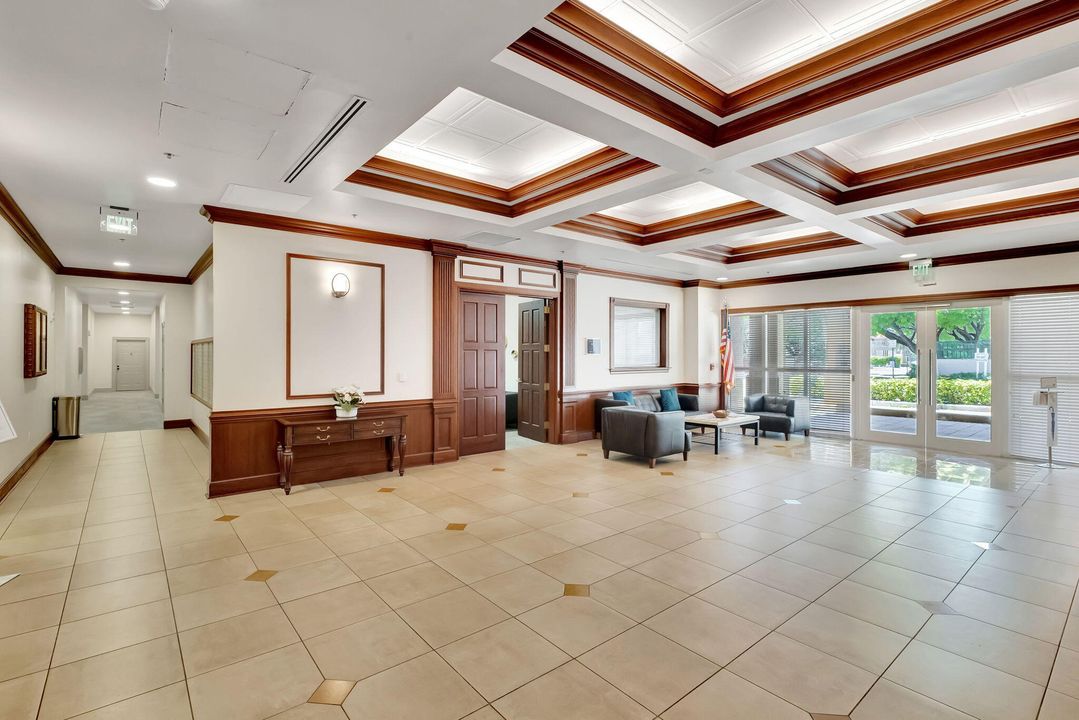 For Rent: $3,000 (2 beds, 2 baths, 1072 Square Feet)