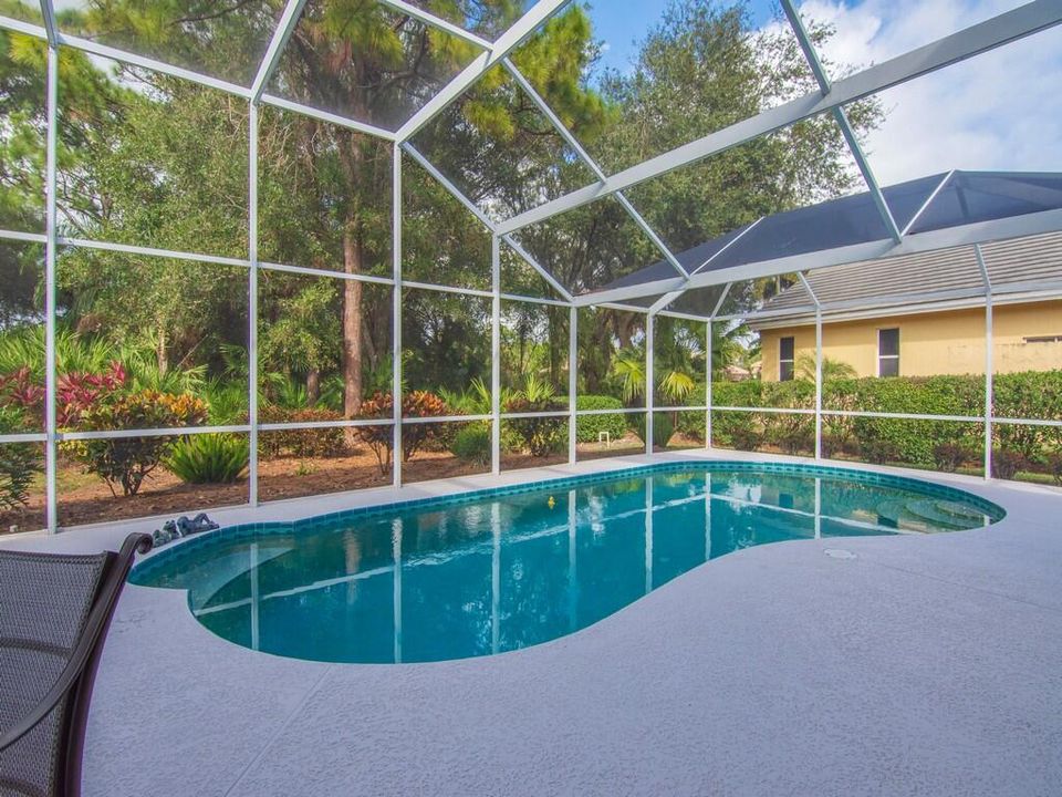 For Sale: $449,000 (3 beds, 2 baths, 2546 Square Feet)