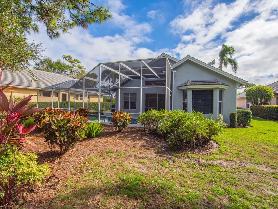 For Sale: $449,000 (3 beds, 2 baths, 2546 Square Feet)